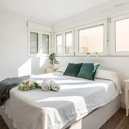 Atico Avda Playa 公寓 *